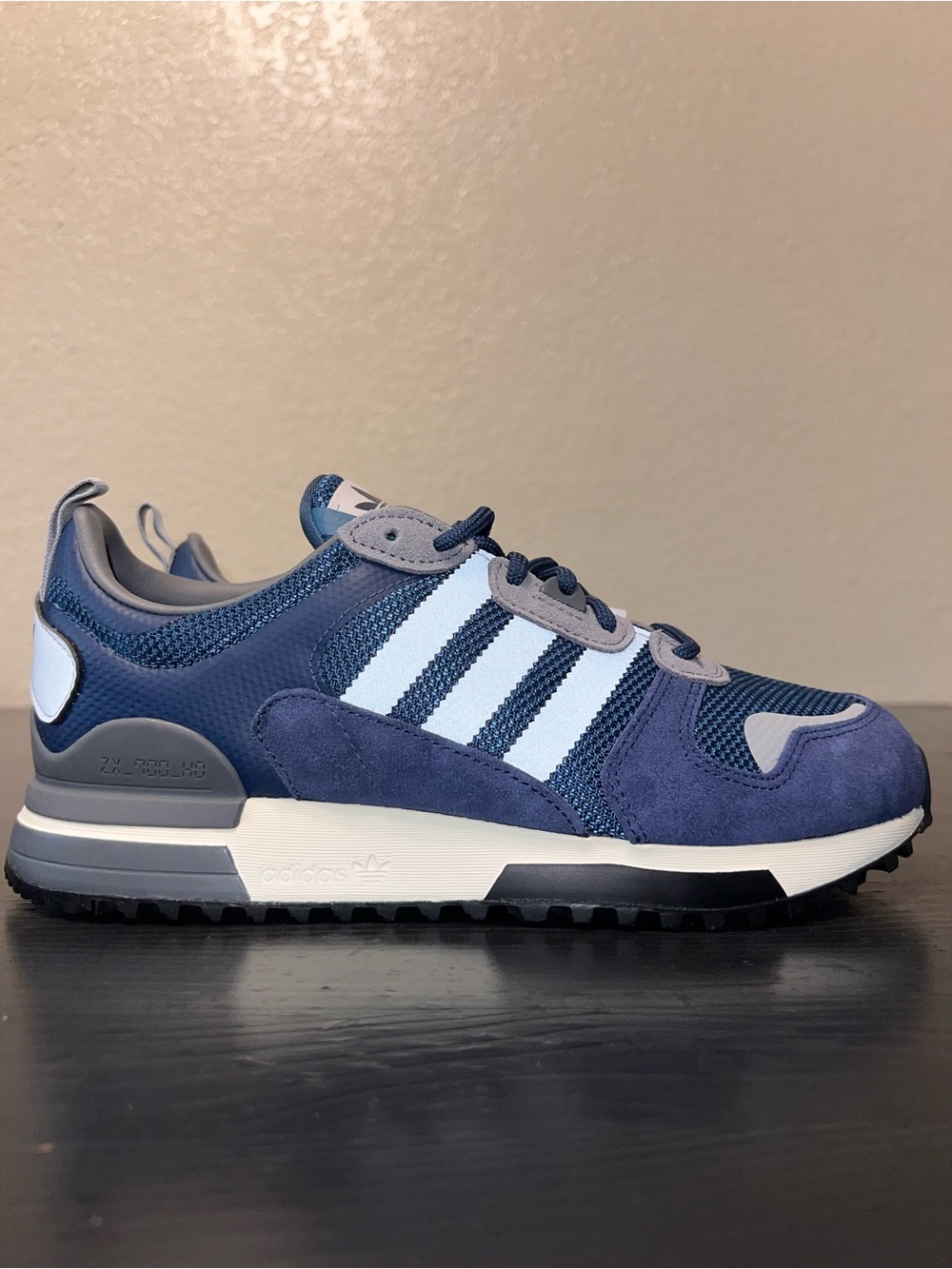 Adidas Originals ZX 700 HD ‘Crew Navy’ Size 6.5